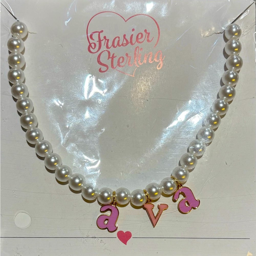 Frasier Sterling pearl necklace, “ava” 

RETAIL $75